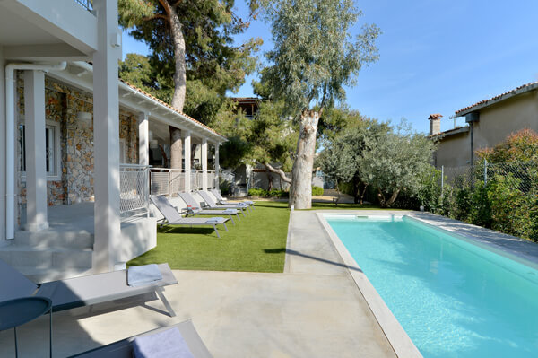 lagonissi residence
