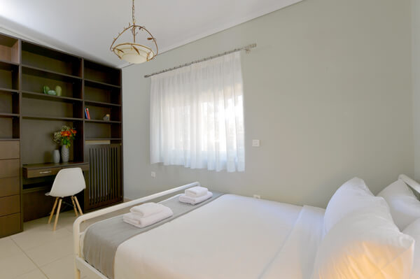 lagonissi residence
