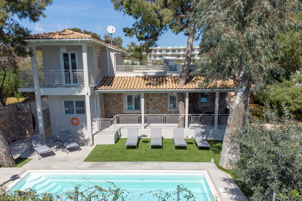 lagonissi residence