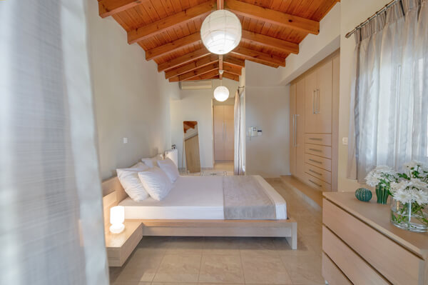lagonissi residence