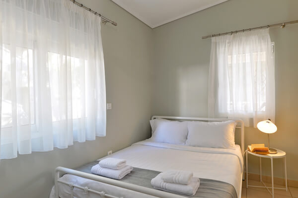lagonissi residence